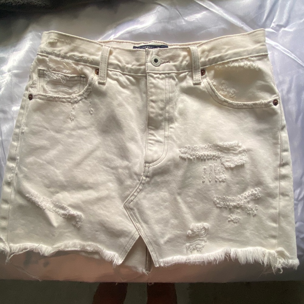 Off white denim skirt!